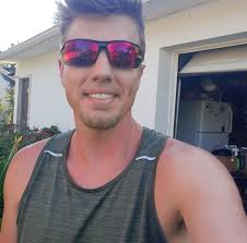 Can't talk about skating in South Florida without talking about the Miami  leap of faith. Jaced Tomasso pays his homage to Jamie Thomas! 🤯