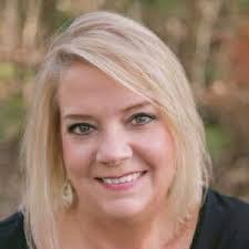 Dana Floyd's Instagram, Twitter & Facebook