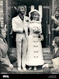 Feb 02 1969 Lulu Weds Pop Singer Lulu Was Married Today To Maurice Gibb Of The Bee Gees Pop Group At St James S Church Stock Photo Alamy