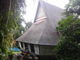 Rumah adat batak toba adalah salah satu kekayaan budaya dan peninggalan sejarah yang berasal dari nenek moyang kita. 11 Rumah Adat Karo Ideas Traditional House Vernacular Architecture Architecture