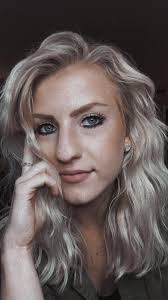 Jennifer Shotwell's Instagram, Twitter & Facebook