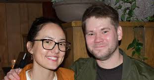 Survivor 47' Contestant Rachel Loves Life With Husband Derek