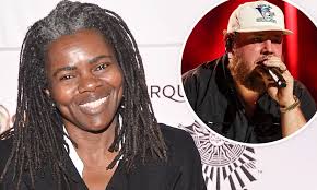 Tracy Chapman reacts to Luke Combs hitting number one on country chart with  cover of Fast Car | Daily Mail Online