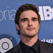 He also plays nate jacobs in the hbo television series euphoria alongside actress zendaya (who he is rumored to be dating). Euphoria Nate Das Musst Ihr Uber Jacob Elordi Wissen