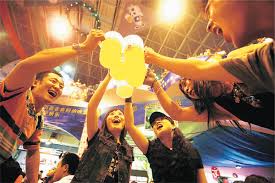 Oktoberfest ist ein groβes bierfest, das jedes jahr in münchen auf der theresienwiese gefeiert wird. 2020 Qingdao Beer Festival Asia S Oktoberfest