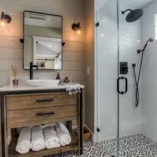 Ahsap Banyo Banyolar Bir Daha Farkli Icin Ornegi Banyo Modelleri Seveceginiz 30 Sik T In 2020 Bathrooms Remodel Rustic Bathroom Decor Bathroom Remodel Master