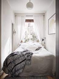 Super Tiny Super Beautiful Bedroom Small Guest Bedroom Small Apartment Bedrooms Guest Bedroom Design