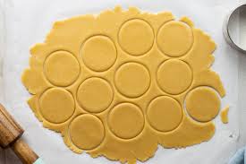 I hope you enjoy making your list and creating some new cookies for your holiday season. How To Freeze And Thaw Cookie Dough