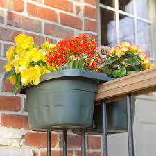 The Adjustable Balcony Rail Planter Hammacher Schlemmer Balcony Flower Box Balcony Flowers Railing Planters