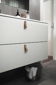 Lederriemenspass Und Unser Zuhause In Der Zeitschrift 20 Private Wohntraume In 2020 Ikea Bad Lagerung Ikea Schrank Ikea Badzubehor