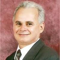 30+ perfiles de «Victor Flores»