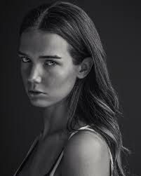 Amanda Borg's Instagram, Twitter & Facebook