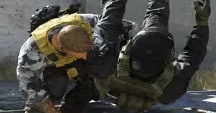 I can tell you with all certainty i haven't had more than 5 finishing moves in multiplayer. Warzone How To Equip Do Finishing Moves Call Of Duty Modern Warfare Gamewith
