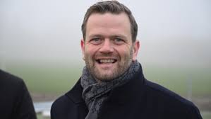 Vejle-mægler har købt sin femte boligbutik: 'Det er nu, man skal bevise, at  man kan håndværket'