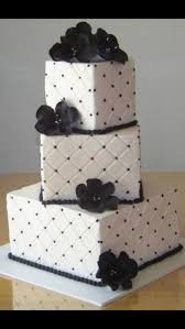 Blk And Wht Black And White Wedding Cake White Wedding Cakes White Cake