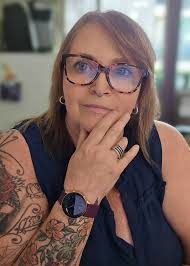 Update: Thanks everyone for your kind support, shared experiences and  advice. I've contacted my doctor to book an appointment. I will stop my  meds for now. I truly appreciate this amazing group.Thank