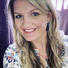 Nicole Dolan's Instagram, Twitter & Facebook