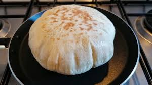 La ricetta del pane arabo è davvero molto semplice da realizzare anche a casa. Batbout Il Pane Arabo Che Si Gonfia In Padella 66 Youtube