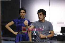 45+ services including netflix, hulu, prime video. Deepika Padukone In The Still From Movie Karthik Calling Karthik Karthik Calling Karthik Bollywood Photos