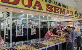 Bagaimana mengetahui ukuran cincin dengan pita pengukur. Ukuran Cincin Wanita Pria Mudah Diketahui Dengan Cara Ini