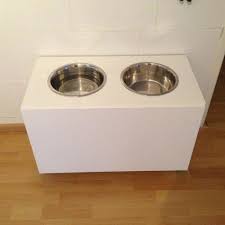 11 Clevere Ikea Hacks Bei Denen Alle Hundemenschen Sagen Das Muss Ich Sofort Nachmachen Ikea Hacks Hundenapf Hund Futterstation