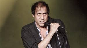 Fa sol4 sol do do7 e mi manca un po' il respiro se ci sei c'è troppa luce. Adriano Celentano Tutta La Discografia Album Testi Accordi Spartiti Per Chitarra Blog