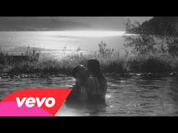 Metti alla prova il tuo italiano con i nostri esercizi di comprensione scritta e l'italiano parlato con esercizi di comprensione orale. Testo E Traduzione All Of Me Di John Legend