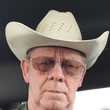 Where do people hunt in Pensacola Florida?