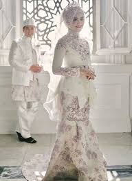 Lihat ide lainnya tentang model pakaian, lengan baju, pakaian. 20 Ide Model Baju Kebaya Nikah Terbaru Lamaz Morradean