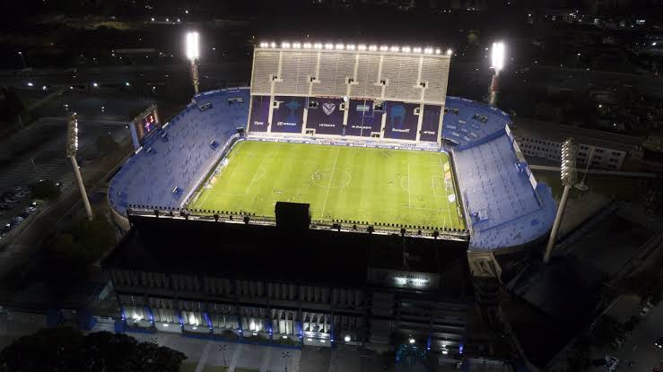 🏰 Nuestra casa. #SomosVélez 💙