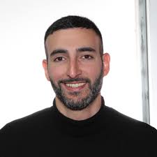 Elias Nehme's Instagram, Twitter & Facebook