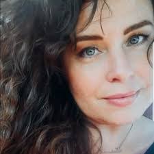 Jane Buley's Instagram, Twitter & Facebook