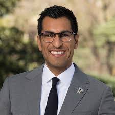 Robert Rivas's Instagram, Twitter & Facebook