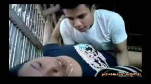 Kebelet ml, pasangan abg muda ini begituan dalam bus. Bercinta Di Gubuk Mesum Xnxx Com