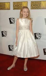 Here you will find the latest news about her acting career, daily updates about her other projects and a photo gallery that grows every single day. Style History Dakota Fanning