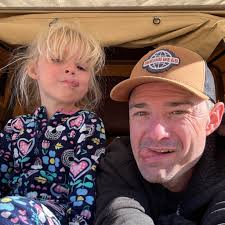 Carburetor spacer issue with Edelbrock 4bbl