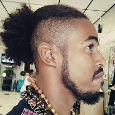 17 Best Chin Strap Beard Styles 2021 Guide Beard Styles Goatee Styles Beard Styles Short