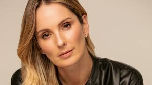 Check spelling or type a new query. Claudia Bahamon Defiende A Jurados De Masterchef Celebrity As Colombia