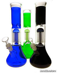 Die blue series von roor diese exklusive blue produktlinie aus dem hause roor gibt es mit 500 oder 1000 ml fassungsvermögen und mit oder ohne kickloch. Glasbong Ohne Kickloch Headshop