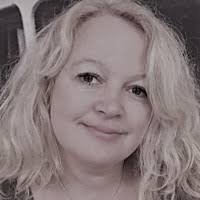 20+ "Anne Bark" profiles