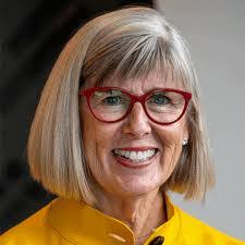 Deb Tobias's Instagram, Twitter & Facebook