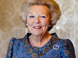 Her Majesty Queen Beatrix of the Netherlands Visits Singapore: Day Two.  (VIDEOS)