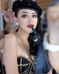 Amanda terlihat di berbagai sinetron. Profil Dan Biodata Amanda Manopo Terlengkap Dengan Foto Terbaru