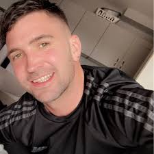 Looking for some trainers to battle wanna try out new team