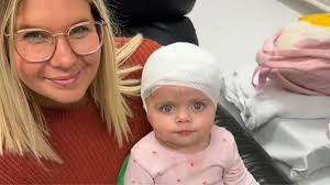 İlgi ve Para İçin Bebeğinin Hayatıyla Oynadı! Doktorları Ve Takipçilerini  Böyle Kandırdı!