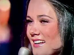 Ralna English singer and Welk show performer