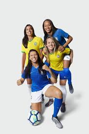 Selecao Brasileira Feminina Ganha Uniforme Especial Nesta Copa Do Mundo Aos Detalhes Selecao Brasileira Feminina Selecao Brasileira De Futebol Feminino Futebol Feminino