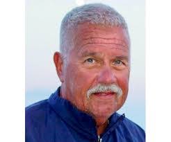 Laura Markowski's Instagram, Twitter & Facebook