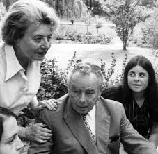 Aber statt wie üblich missmutig durch museen zu laufen, sind die schüler. Erich Kastner Und Sein Judischer Verleger Welt