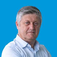 João Cotrim Figueiredo added a...